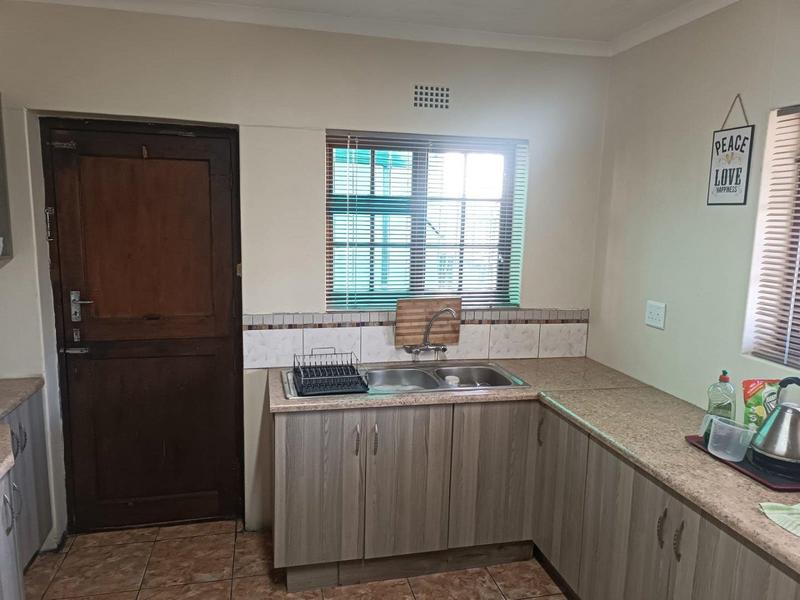 To Let 2 Bedroom Property for Rent in Lotus River Western Cape